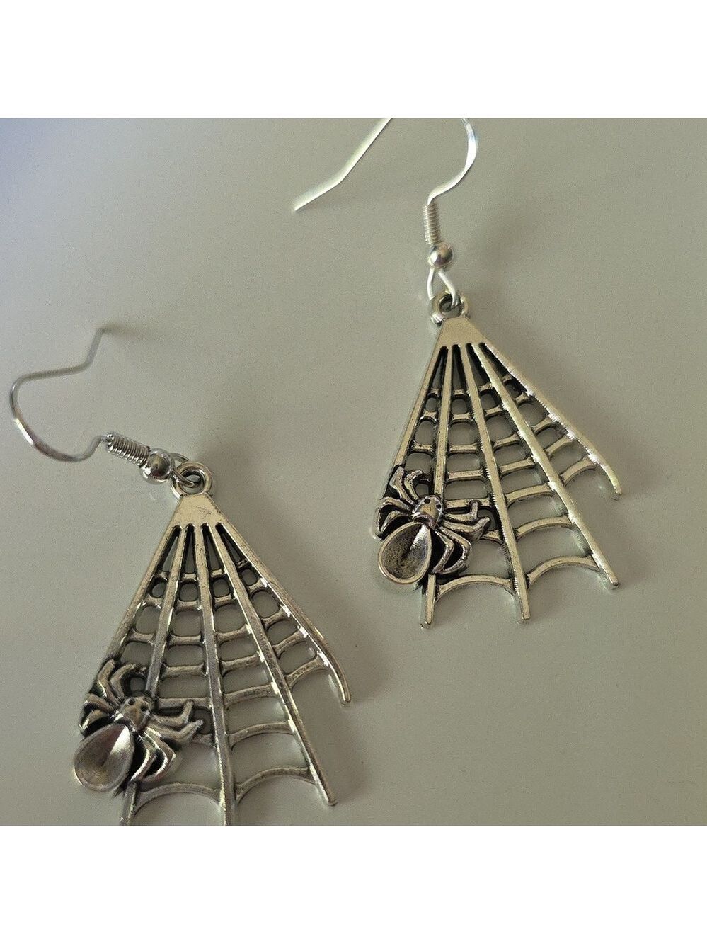 Spider Web   Earrings Halloween Favorite